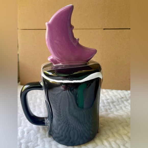 Rae Dunn Halloween Witch Tonight We Fly with Moon Mug Topper Ceramic Mug NWT - Picture 2 of 2